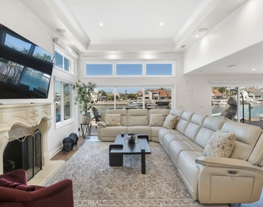 2051 Greencastle Way - Photo Thumbnail 8