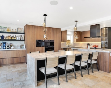 2051 Greencastle Way - Photo Thumbnail 12