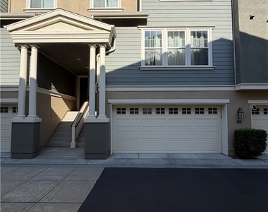 1800 Oak - Photo Thumbnail 1