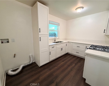 617 Kew Street - Photo Thumbnail 6