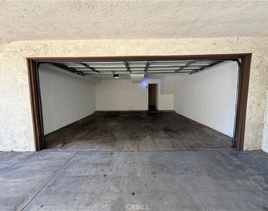 3134 W 145th Street - Photo Thumbnail 12