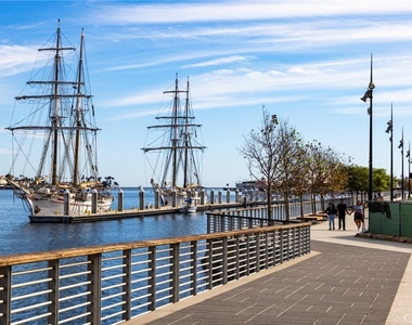 511 S Harbor - Photo Thumbnail 11