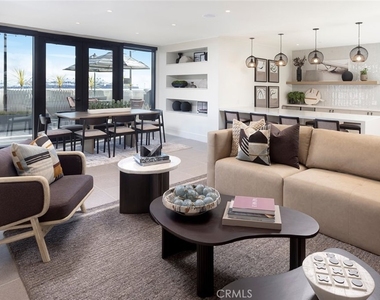 511 S Harbor - Photo Thumbnail 11