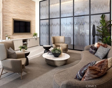 511 S Harbor - Photo Thumbnail 8