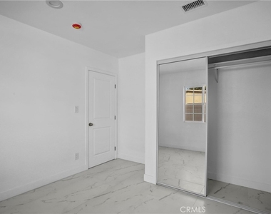 9983 Vernon Ave - Photo Thumbnail 14