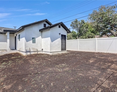 9983 Vernon Ave - Photo Thumbnail 3
