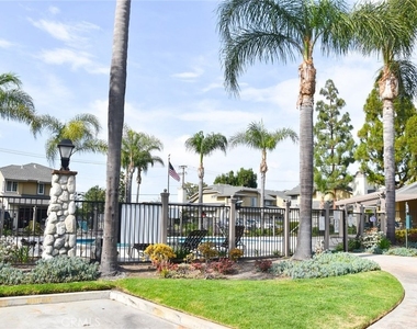 630 W Palm - Photo Thumbnail 48