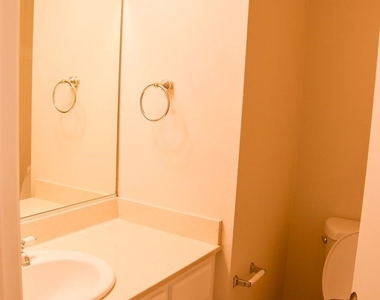 630 W Palm - Photo Thumbnail 7