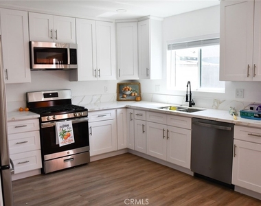 164 S Citrus - Photo Thumbnail 12