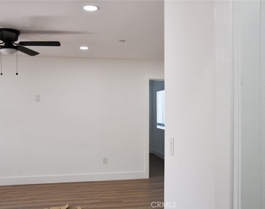 164 S Citrus - Photo Thumbnail 18
