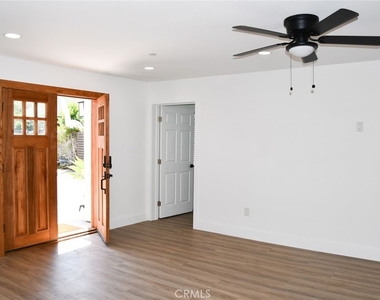 164 S Citrus - Photo Thumbnail 19