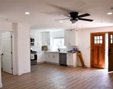 164 S Citrus - Photo Thumbnail 9