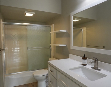 320 12th Street - Photo Thumbnail 11