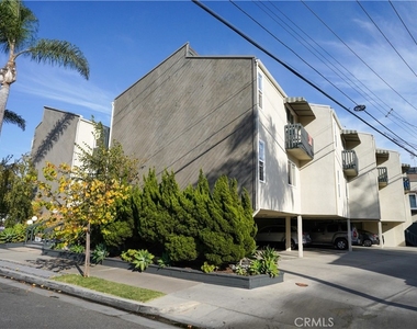 320 12th Street - Photo Thumbnail 23