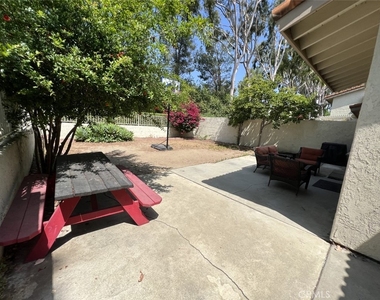 1001 Creekside Drive - Photo Thumbnail 14