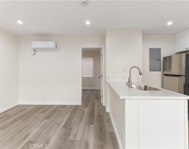 1128 W Balboa Blvd - Photo Thumbnail 21