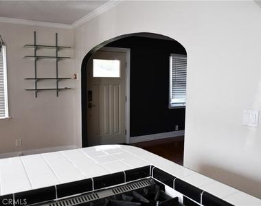 629 Culver - Photo Thumbnail 13