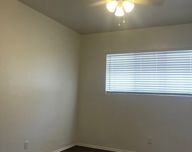 7773 11th Street - Photo Thumbnail 9