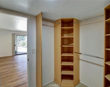 2801 Palos Verdes W - Photo Thumbnail 16