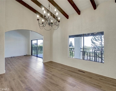 2801 Palos Verdes W - Photo Thumbnail 5