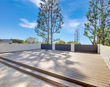 2801 Palos Verdes W - Photo Thumbnail 29
