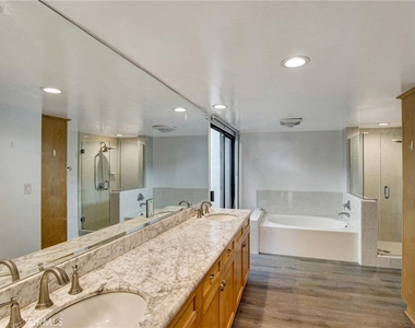 2801 Palos Verdes W - Photo Thumbnail 17