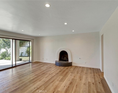2801 Palos Verdes W - Photo Thumbnail 14
