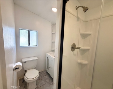 460 S Mott Street - Photo Thumbnail 9