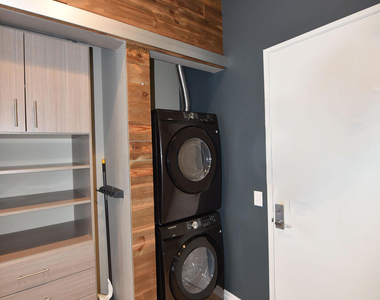 175 S Lake Avenue - Photo Thumbnail 10