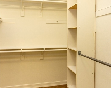 25 Rinehart Road - Photo Thumbnail 14