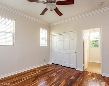 25 Rinehart Road - Photo Thumbnail 17