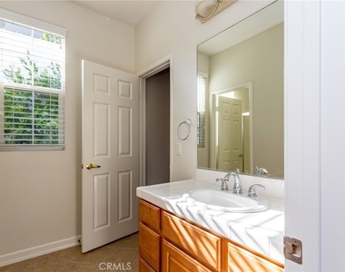 25 Rinehart Road - Photo Thumbnail 16