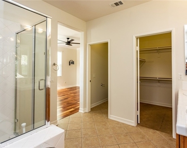 25 Rinehart Road - Photo Thumbnail 12