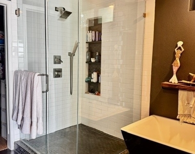 55 Palm Beach Court - Photo Thumbnail 23