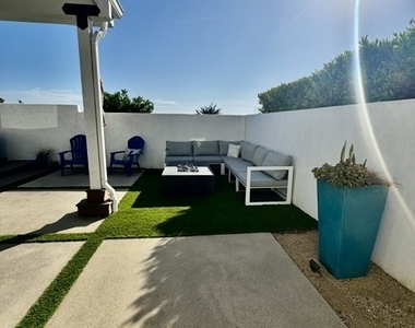55 Palm Beach Court - Photo Thumbnail 28