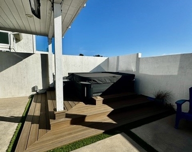 55 Palm Beach Court - Photo Thumbnail 30