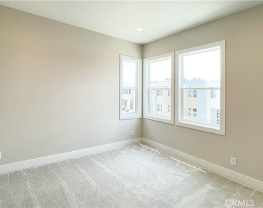 101 Walworth - Photo Thumbnail 28