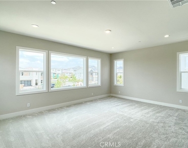 101 Walworth - Photo Thumbnail 19