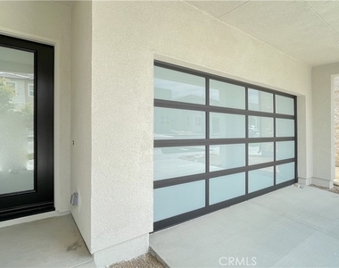 101 Walworth - Photo Thumbnail 2