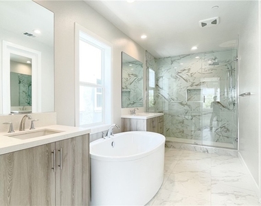 101 Walworth - Photo Thumbnail 21