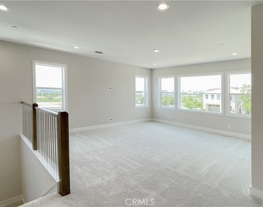 101 Walworth - Photo Thumbnail 17