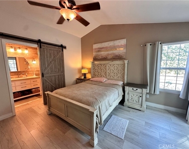 2181 Devonshire - Photo Thumbnail 2