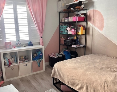 2181 Devonshire - Photo Thumbnail 6