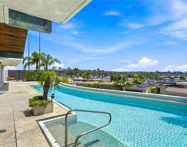 1026 Santiago Drive - Photo Thumbnail 11
