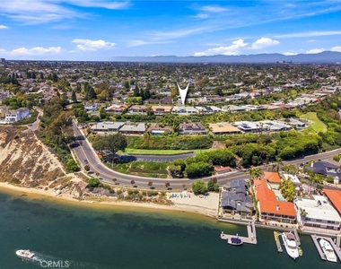 1026 Santiago Drive - Photo Thumbnail 34