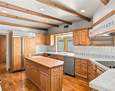 1026 Santiago Drive - Photo Thumbnail 15
