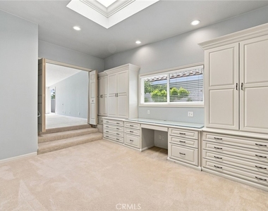 1026 Santiago Drive - Photo Thumbnail 29