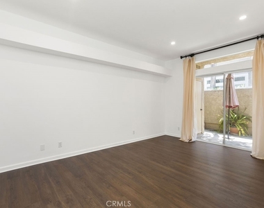 25102 Calle Playa - Photo Thumbnail 6