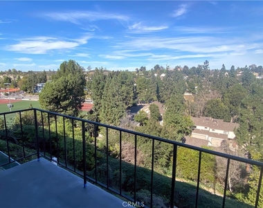 1337 Shadow Lane - Photo Thumbnail 25