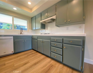 1337 Shadow Lane - Photo Thumbnail 1